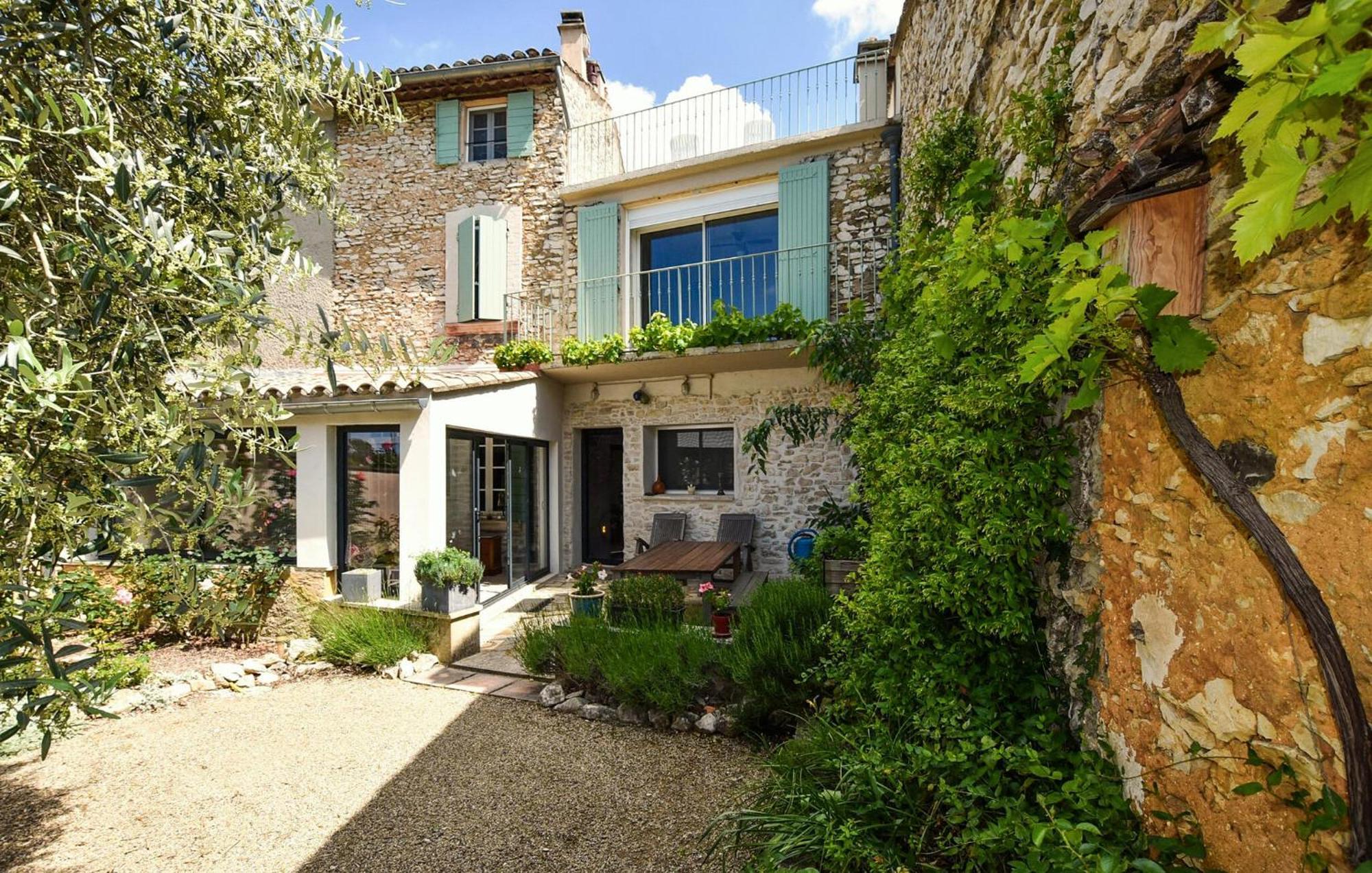 2 Bedroom Gorgeous Home In Villes-Sur-Auzon Exterior photo